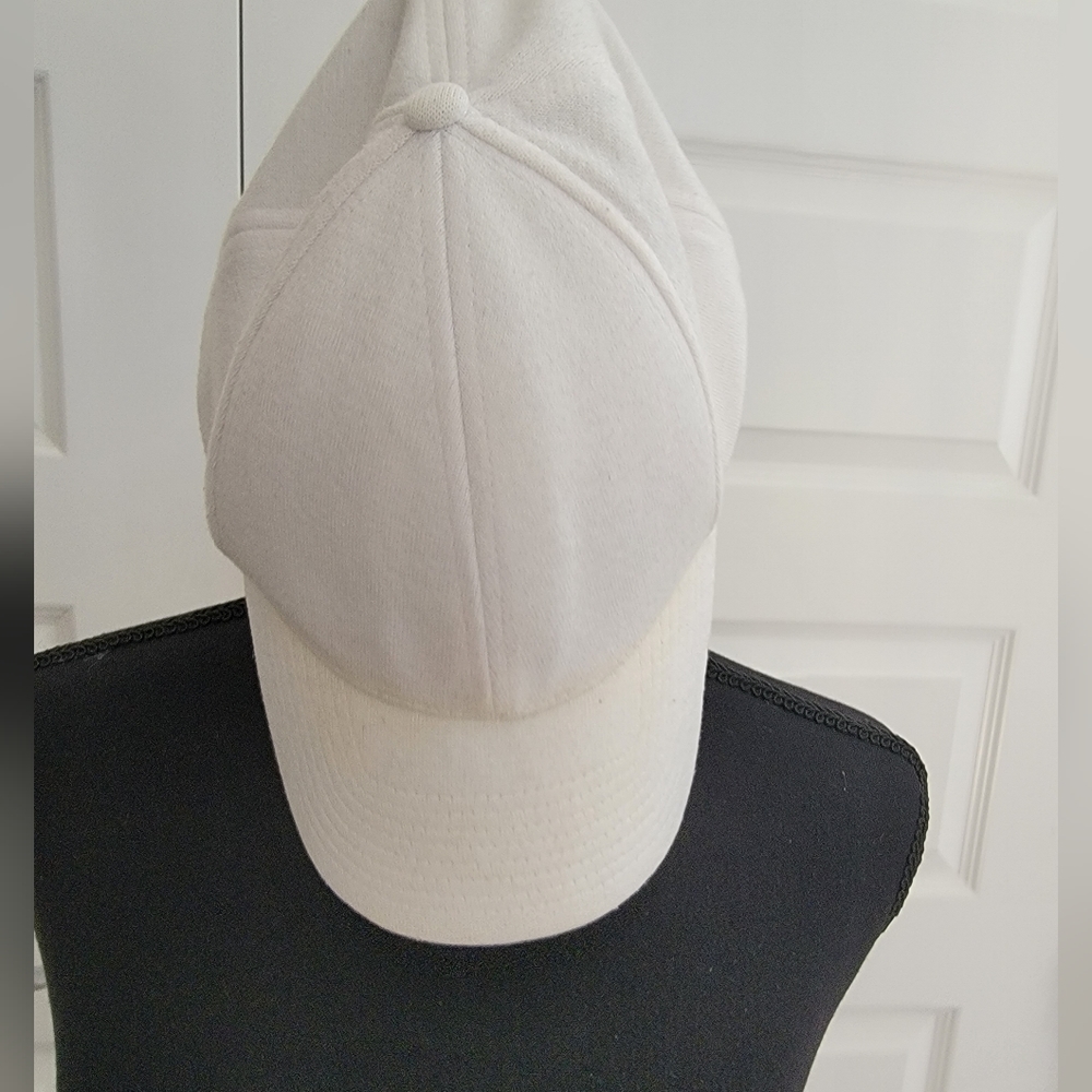Wilfred hat